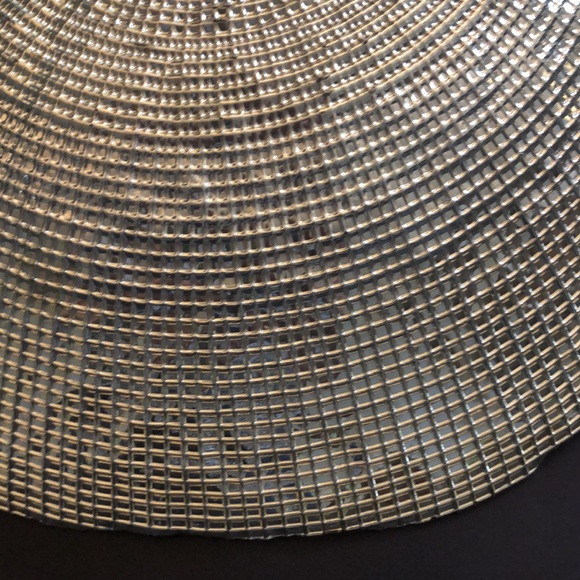 ‼️GONE ‼️ …Decorative Red Centre Piece Bowl, EUC. - Picture 6 of 9